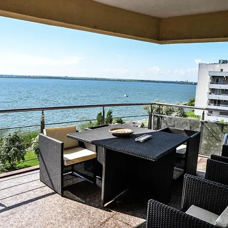 Apartament 3 Camere Regent Lake View Vega Mamaia Mamaia